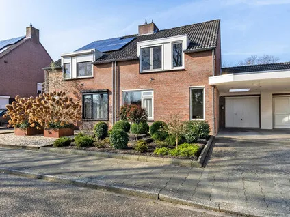 Tussenwoning te koop: Mussenberg 30, Graswinkel Weert