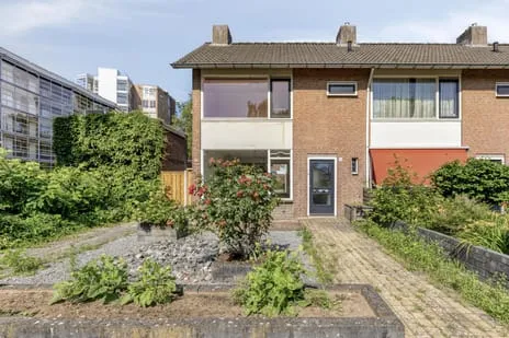 Hoekwoning te koop: Muzenlaan 95, Oude Gracht-West Eindhoven