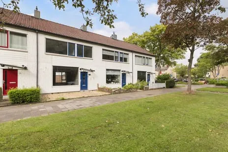 Tussenwoning te koop: Mw. J. Aschoff-Stiermanlaan 103, Rozenburg Rozenburg (Zh)