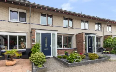Tussenwoning te koop: Myrtillushof 61, Woudhuis Apeldoorn