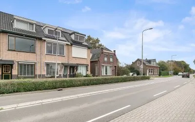 Tussenwoning te koop: Naaldwijkseweg 324, Bedrijventerrein Teylingen 'S-Gravenzande