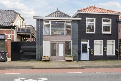 Hoekwoning te koop: Naaldwijkseweg 4, Oudeland 'S-Gravenzande
