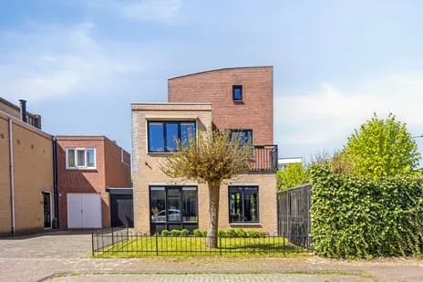 Hoekwoning te koop: Naardenstraat 68, De Kievit Zuid-West Tilburg