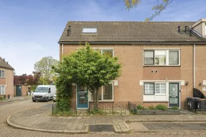 Hoekwoning te koop: Naardermeer 7, Purmer-Zuid/Noord Purmerend