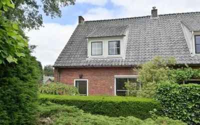 Hoekwoning te huur: Naarderstraat 7C, Laren-Centrum Laren