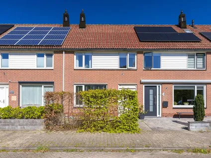 Tussenwoning te koop: Nachtegaal 100, Kersenboogerd-Noord - Buurt 32 01 Hoorn