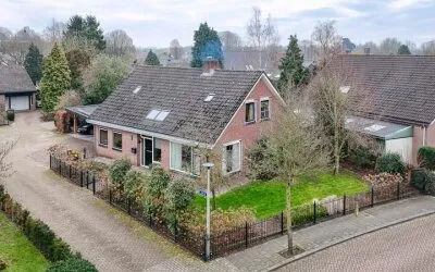 Vrijstaande woning te koop: Nachtegaallaan 2, Kom Dodewaard met Hien Dodewaard