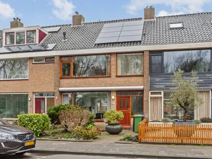 Tussenwoning te koop: Nachtegaallaan 48, Maassluis