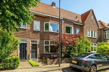 Tussenwoning te koop: Nachtegaalstraat 10, Belcrum Breda