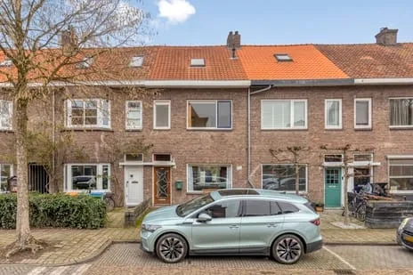 Tussenwoning te koop: Nachtegaalstraat 17, Belcrum Breda