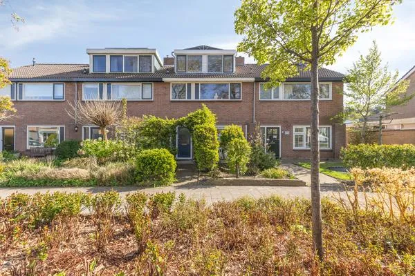 Tussenwoning te koop: Nachtegaalstraat 4, Debbemeer-Noord Warmenhuizen