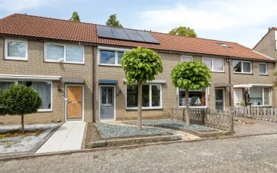 Terraced house for sale: Nachtijs 22, Sommelsdijk vogelbuurt oost Sommelsdijk
