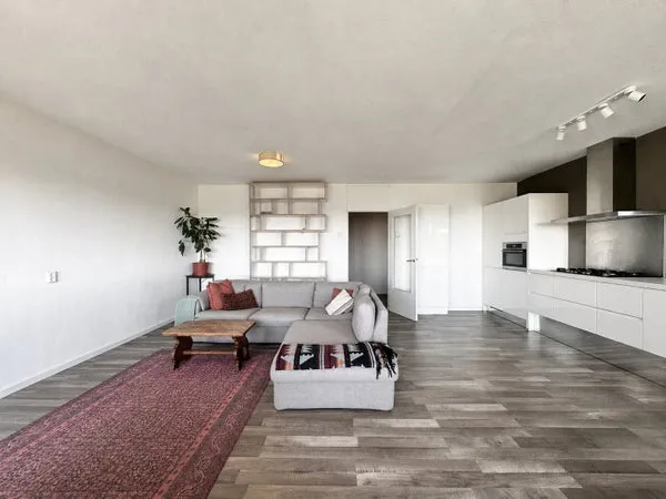 Woning te huur: Nachtwachtlaan, Amsterdam