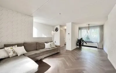 Tussenwoning te koop: Nadezjda Mandelstamstraat 43, F-buurt Amsterdam