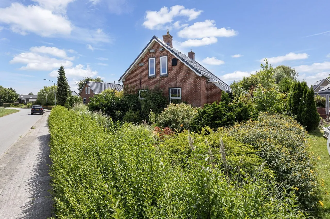 Vrijstaande woning te koop: Nansumerweg 42, Holwierde