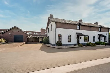 Twee-onder-één-kap te koop: Napoleonsbaan Noord 31A, Baarlo-centrum Baarlo (Li)