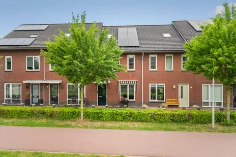Tussenwoning te koop: Narcissentuin 15, Tuinen Houten
