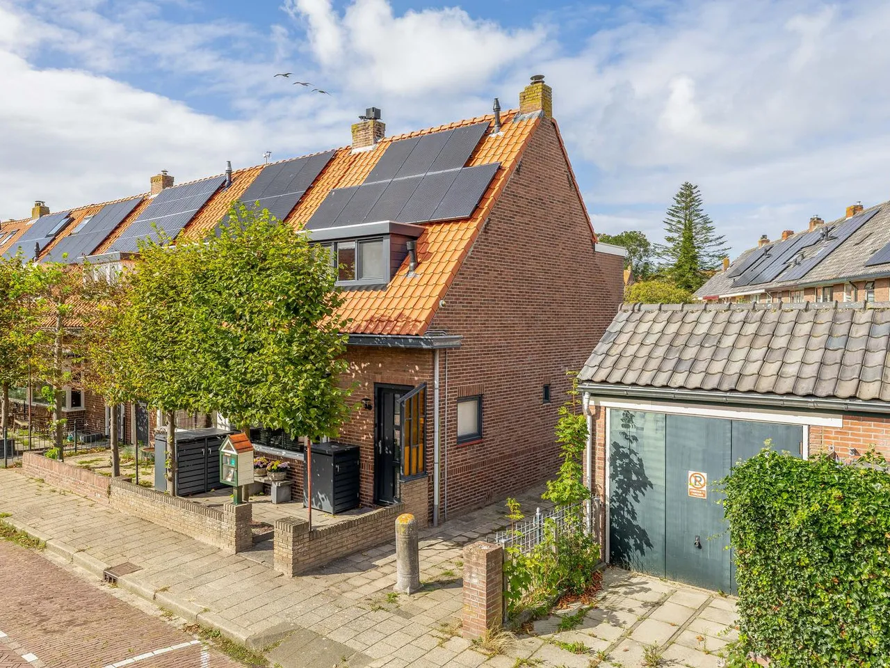 Hoekwoning te koop: Narcisstraat 24, Den Helder