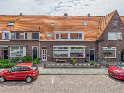 Tussenwoning te koop: Narcisstraat 63, Tuindorp-West Den Helder