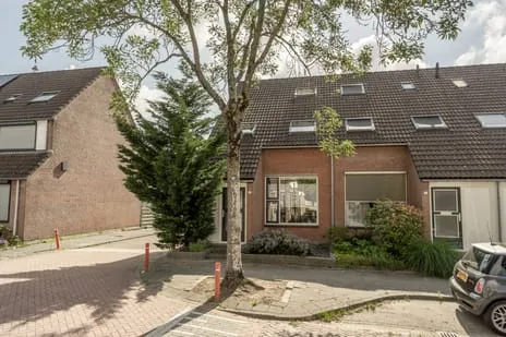 Hoekwoning te koop: Narcisstraat 9, 's-Gravendeel Woonkern 'S-Gravendeel