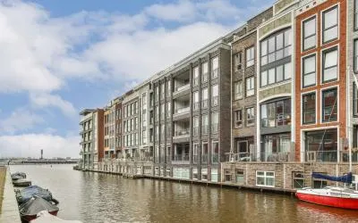 Appartement te koop: Narva-eiland 225, Amsterdam