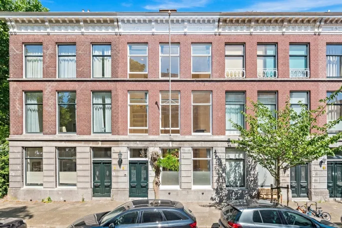 Terraced house for sale: Nassau Dillenburgstraat 4, Nassaubuurt 'S-Gravenhage