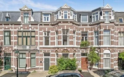 Tussenwoning te koop: Nassau Odijckstraat 36, Nassaubuurt 'S-Gravenhage