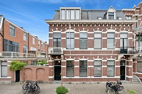 Hoekwoning te koop: Nassau Ouwerkerkstraat 2, Nassaubuurt 'S-Gravenhage
