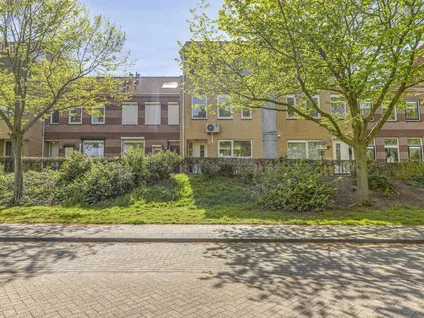 Tussenwoning te koop: Nassau Bolwerk 17, Steenbergen
