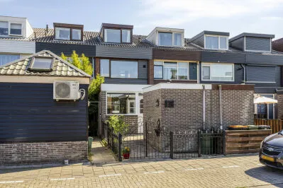 Tussenwoning te koop: Nassaulaan 13, Waddinxveen