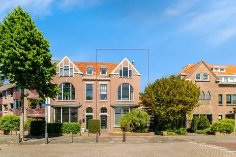 Hoekwoning te koop: Nassaulaan 32, Nassaukwartier en Hout Alkmaar