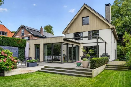 Vrijstaande woning te koop: Nassaulaan 36A, Baarn