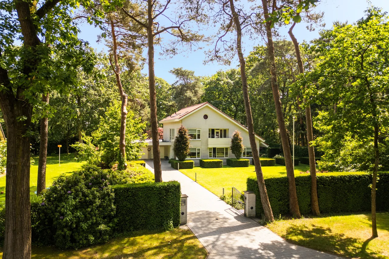 Vrijstaande woning te koop: Nassaulaan 6A, Ermelo