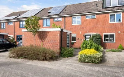 Tussenwoning te koop: Nassaupark 91, Harmelen-Zuid (dorp) Harmelen