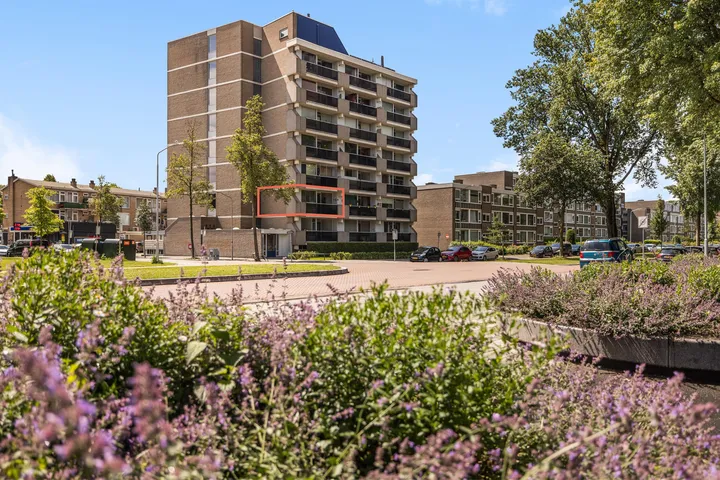 Appartement te koop: Nassauplantsoen 13, Pr. Bernhardstraat en omgeving Dordrecht