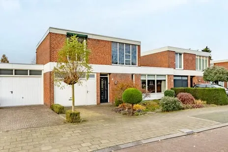 Tussenwoning te koop: Nassauplein 10, Oranjebuurt Venray
