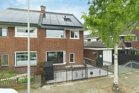 Twee-onder-één-kap te koop: Nassaustraat 26, Slikkerveer Ridderkerk