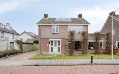 Vrijstaande woning te koop: Nassaustraat 32, Salderes Best