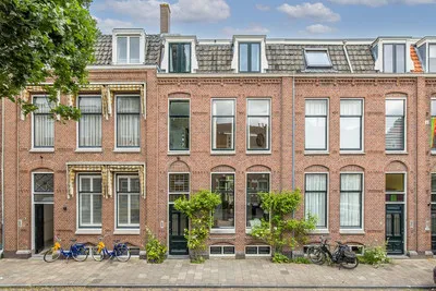 Tussenwoning te koop: Nassaustraat 34, Wilhelminapark en omgeving Utrecht