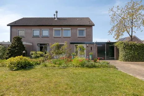Twee-onder-één-kap te koop: Nassaustraat 36, Ooij Ooij