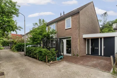 Tussenwoning te koop: Natalstraat 22, Heseveld Nijmegen