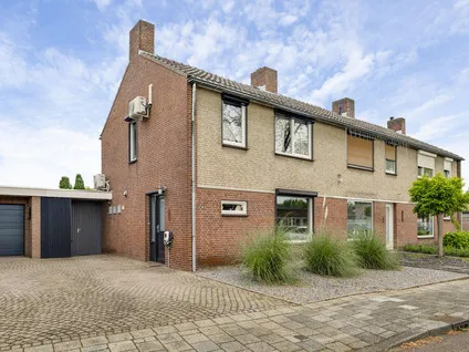 Hoekwoning te koop: Nedermaaslaan 9, Groenewoud-Zuid Weert