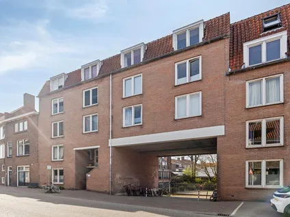 Studio te koop: Nederstraat 11E, Damplein Middelburg