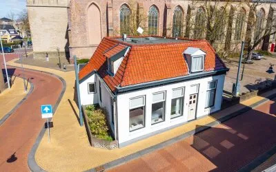 Vrijstaande woning te koop: Neerwoldstraat 2, Centrum Steenwijk Steenwijk