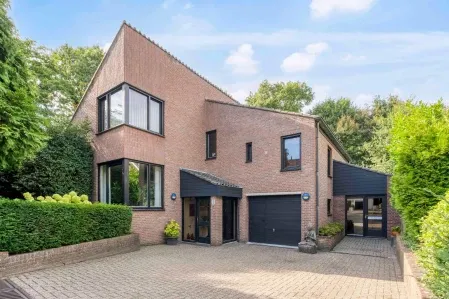 Vrijstaande woning te koop: Negen-novemberweg 1, Herungerberg Venlo