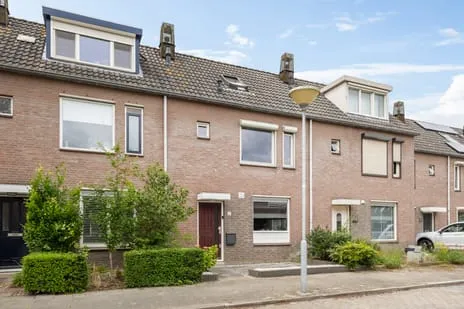 Tussenwoning te koop: Nellie van Kolhof 6, De Staatsliedenbuurt 'S-Hertogenbosch