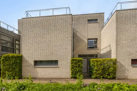 Tussenwoning te koop: Nelson Mandelastraat 3, Antoniusparochie Waalwijk