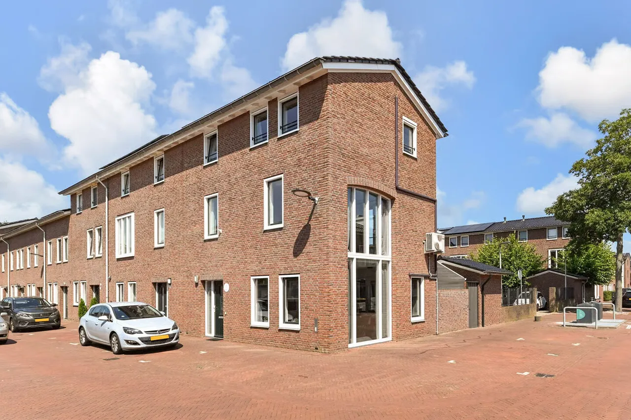 Hoekwoning te koop: Neogotiekhof 25, Nootdorp