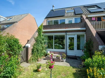 Hoekwoning te koop: Neptunus 1, Rijnsoever-Midden Katwijk (Zh)