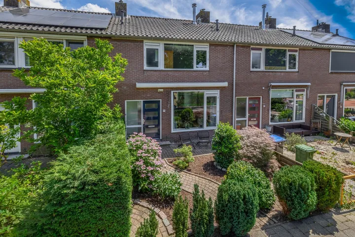 Terraced house for sale: Neptunushof 21, Hoofdstraat Krimpen Aan De Lek
